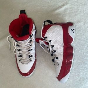 🏀 Air Jordan 9